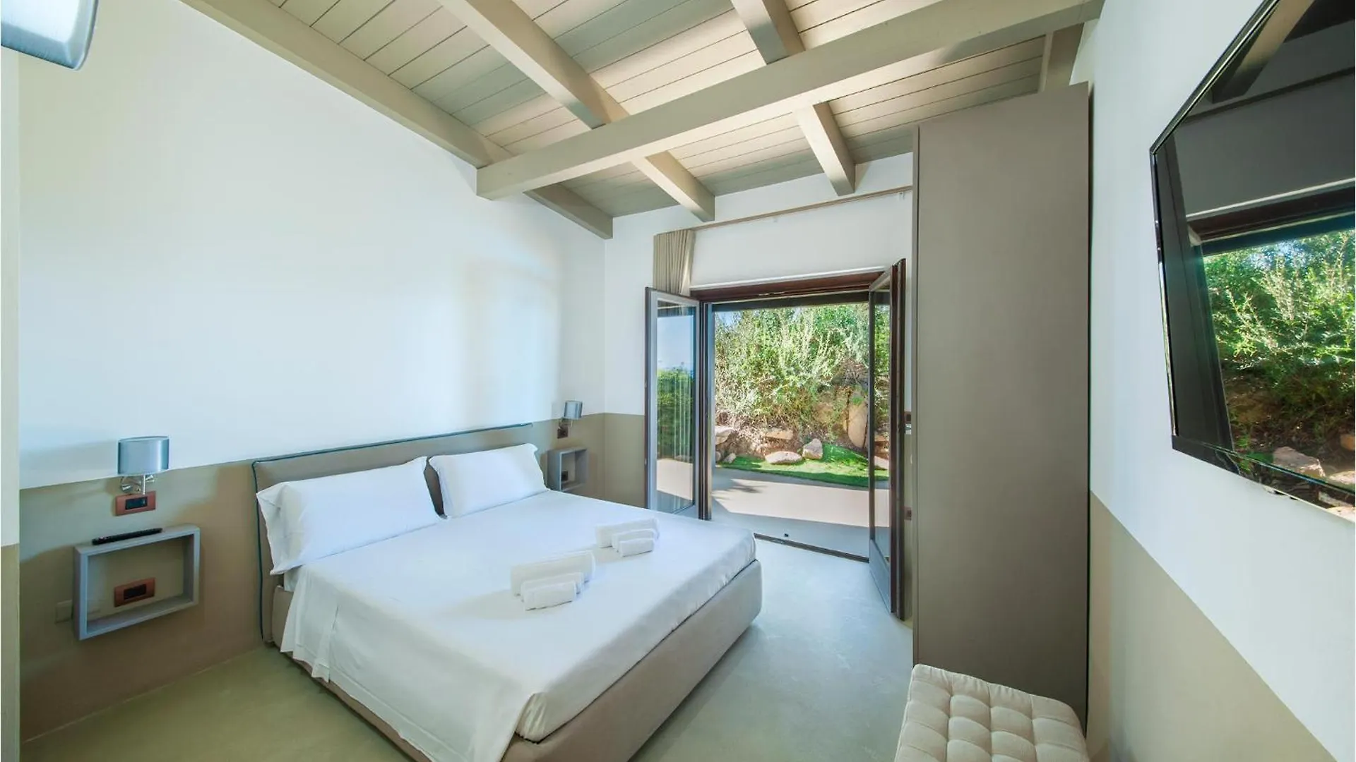 Σπίτι διακοπών Lovely Home In Trinitadagultu Ot With Wifi Costa Paradiso